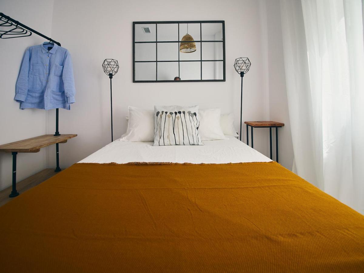 Pelicano Seville Apartments Экстерьер фото