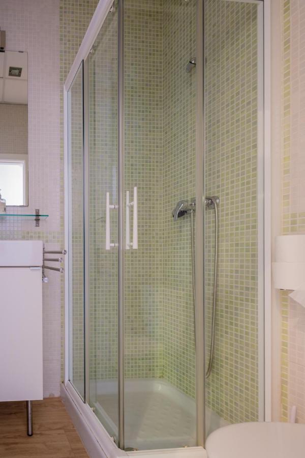 Pelicano Seville Apartments Экстерьер фото