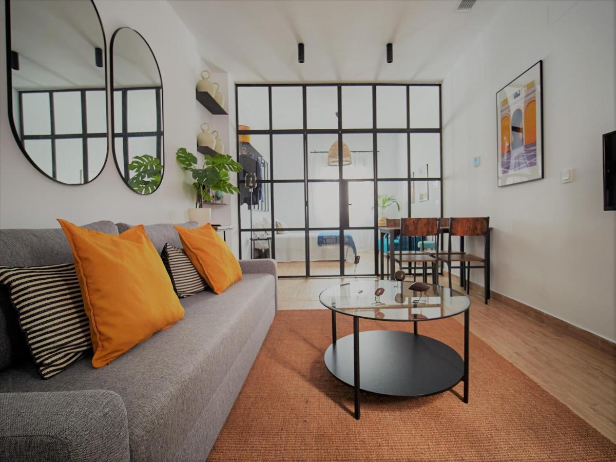 Pelicano Seville Apartments Экстерьер фото
